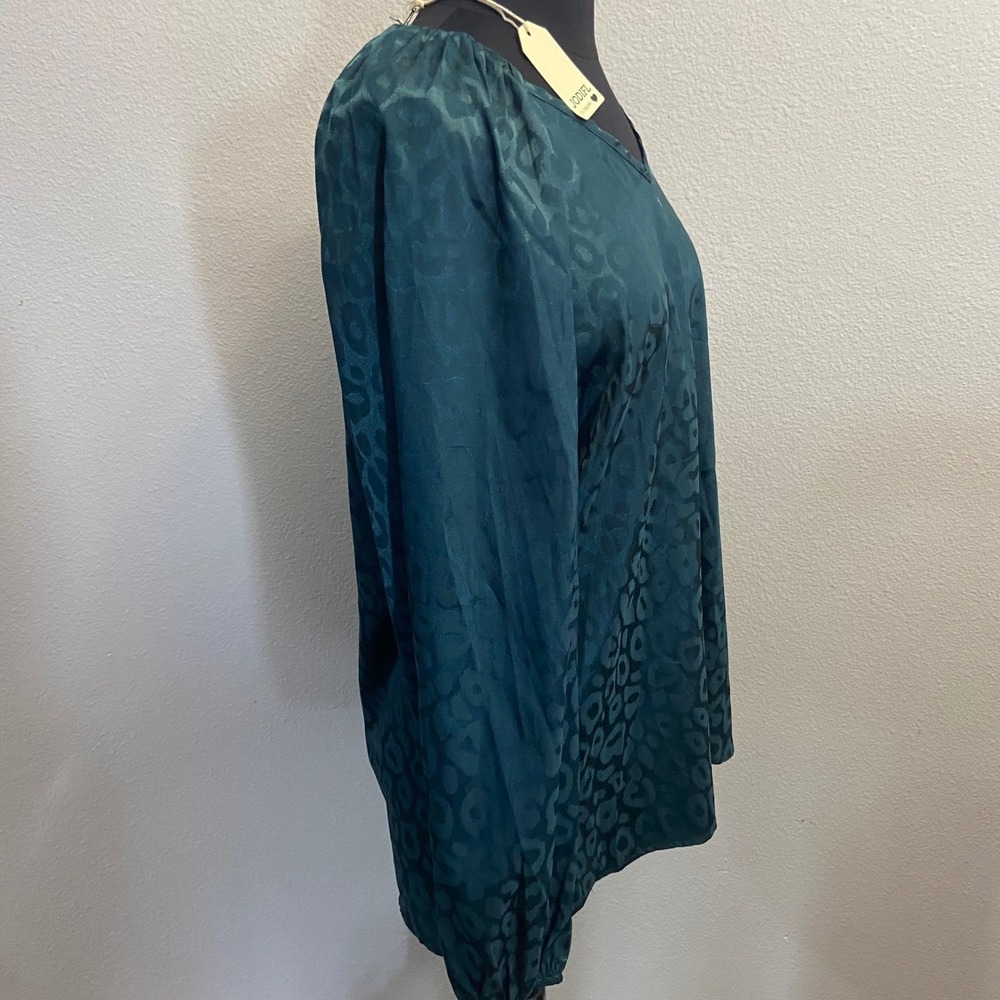 JODIFL Women's Large Leopard Print Blouse Top Long Sleeve V Neck Emerald NEW - Picture 2 of 9